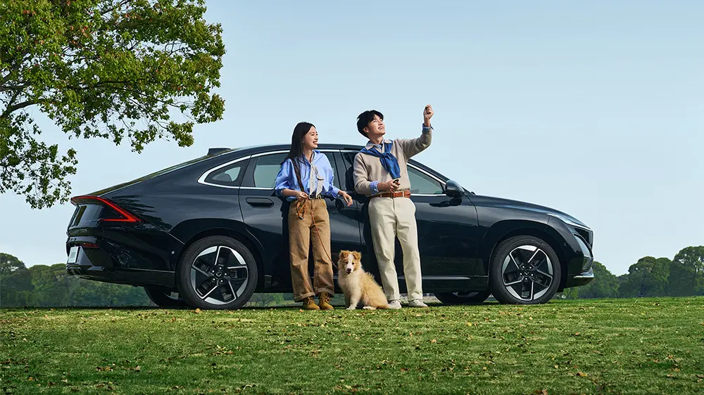 I-XingGuang ibekwe njengemoto ephakathi nendawo, enezinketho ezihlanzekile zikagesi kanye ne-plug-in hybrid hybrid